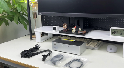 AOOSTAR AG01 EGPU Dock with OCulink Port,Built-in 800W Power Supply External Graphics Card Supports TGX hot-swap,PCIe 4.0 x4