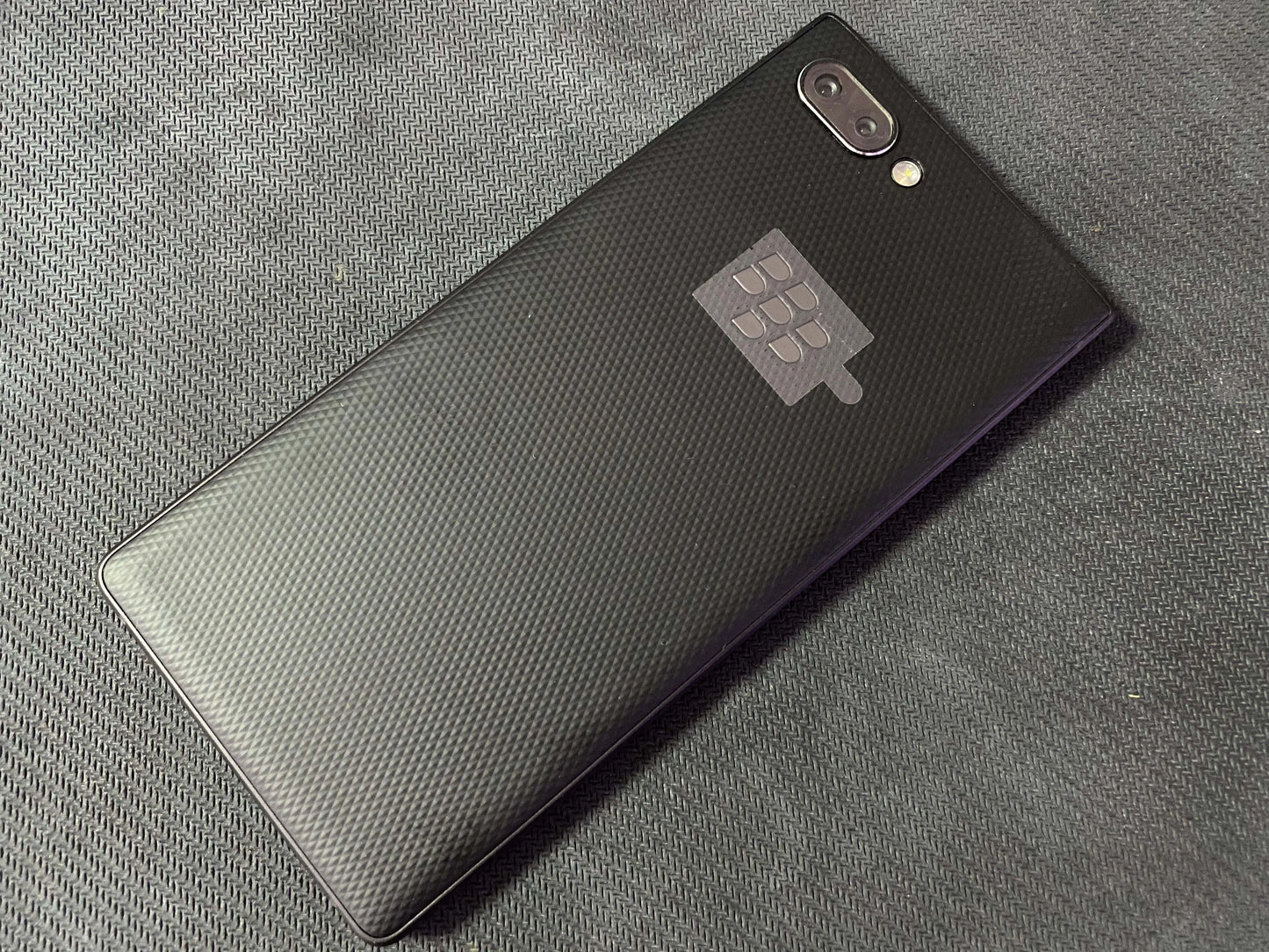 BlackBerry KEY2 6GBBRAM 64GB ROM Mobile Phone Octa Core 4.5"  3500mAh BlackBerry Snapdragon 660 Cellphone