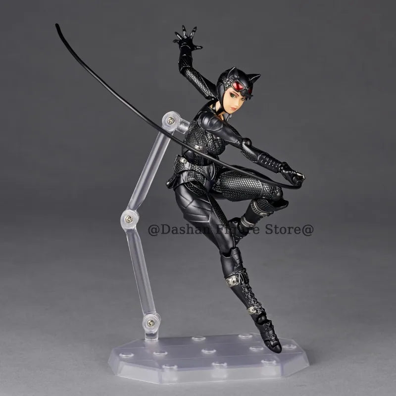 Amazing Yamaguchi Catwoman Selina Kyle Action Figure Kaiyodo Revoltech Figures Collection 15cm Comic The Cat Woman Model Toys