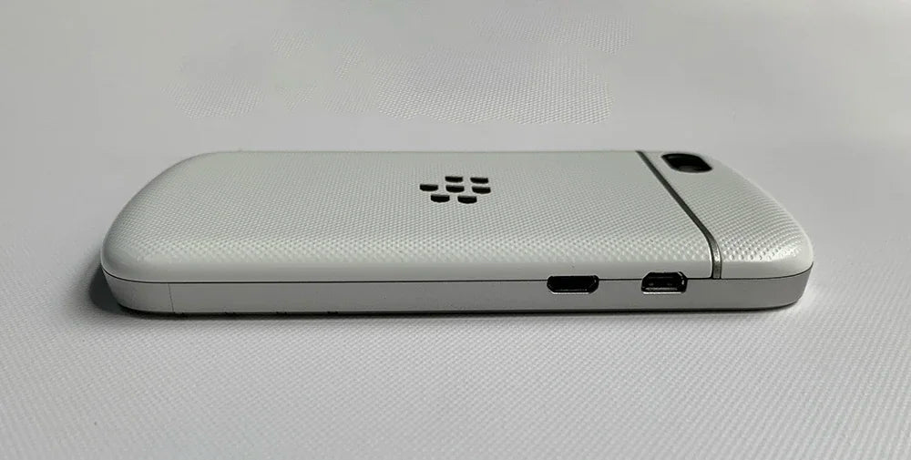 Original Blackberry Q10 4G Mobile Phone 3.1" 2GB RAM 16GB ROM 8MP English Arabic QWERTY Keyboard Dual Core q10 cellphone