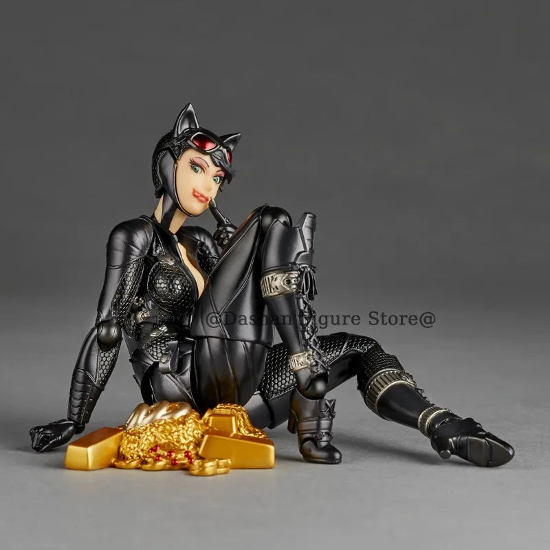 Amazing Yamaguchi Catwoman Selina Kyle Action Figure Kaiyodo Revoltech Figures Collection 15cm Comic The Cat Woman Model Toys