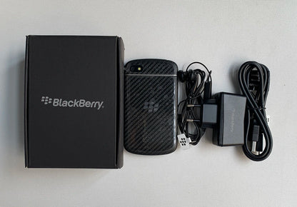 Original Blackberry Q10 4G Mobile Phone 3.1" 2GB RAM 16GB ROM 8MP English Arabic QWERTY Keyboard Dual Core q10 cellphone