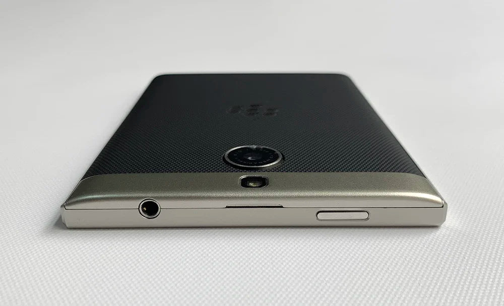 Original BlackBerry PassPort II Q30 Silver Edition 4G Mobile Phone 4.5'' 3GB RAM 32GB ROM Snapdragon 801 Quad-Core SmartPhone