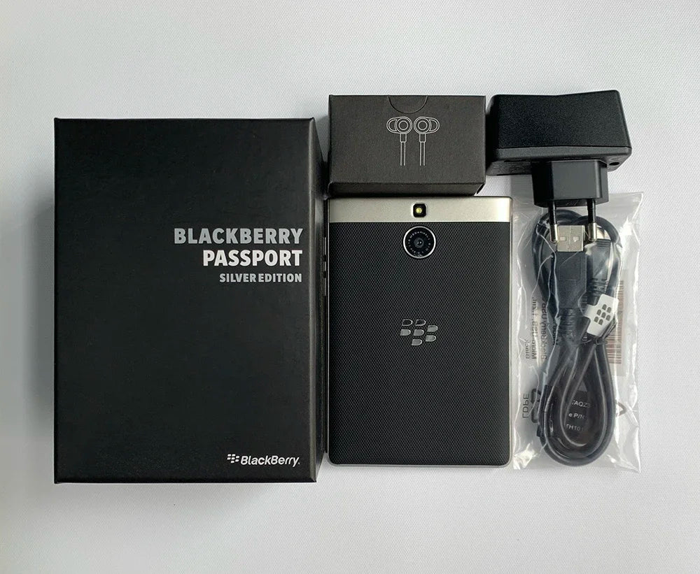 Original BlackBerry PassPort II Q30 Silver Edition 4G Mobile Phone 4.5'' 3GB RAM 32GB ROM Snapdragon 801 Quad-Core SmartPhone