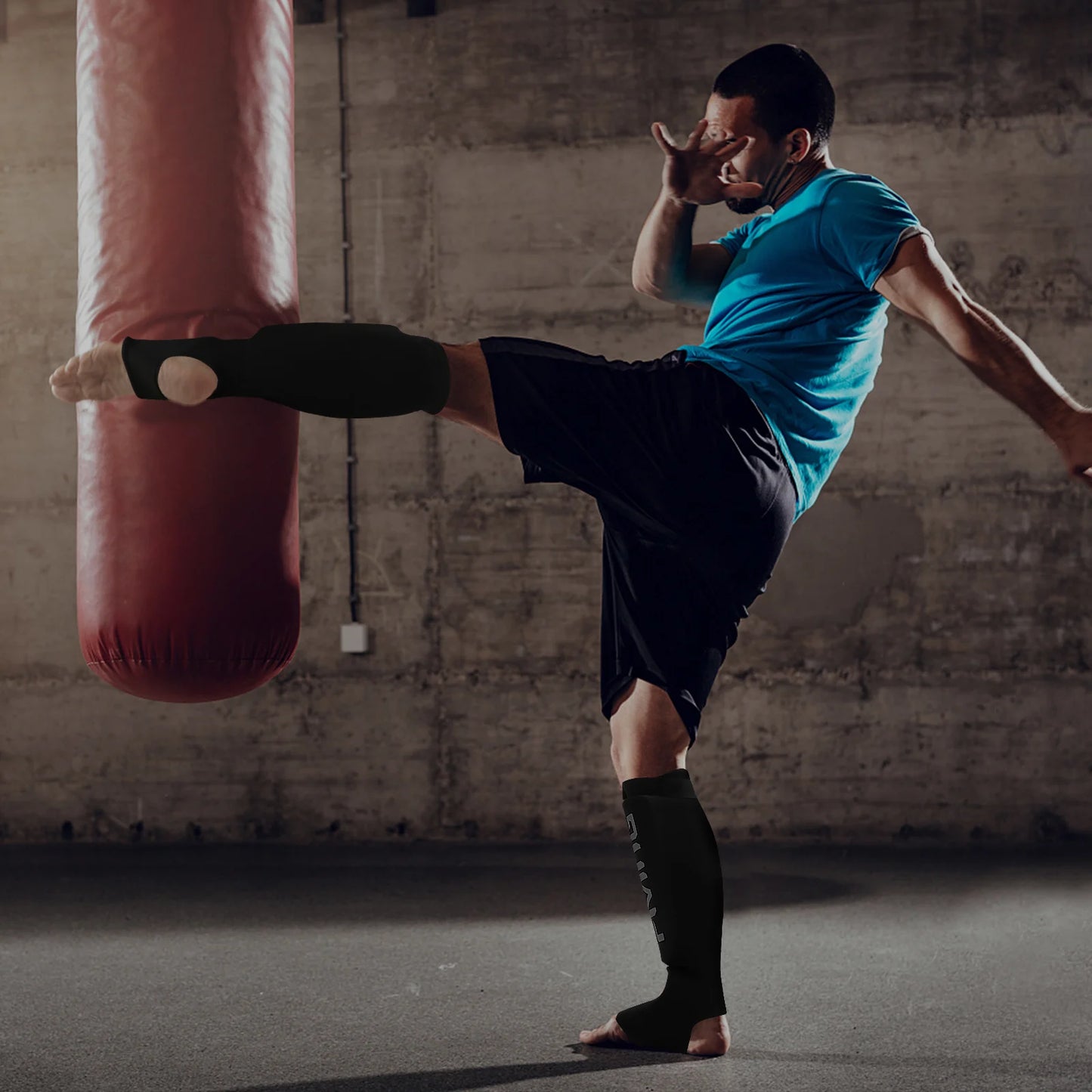 Sanda shin guards, Muay Thai, MMA fighting, training, instep protection, leg shin guards, boxing equipment.