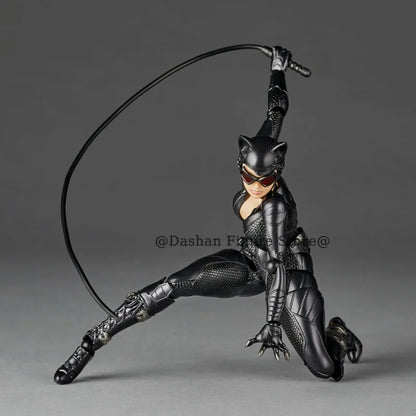 Amazing Yamaguchi Catwoman Selina Kyle Action Figure Kaiyodo Revoltech Figures Collection 15cm Comic The Cat Woman Model Toys
