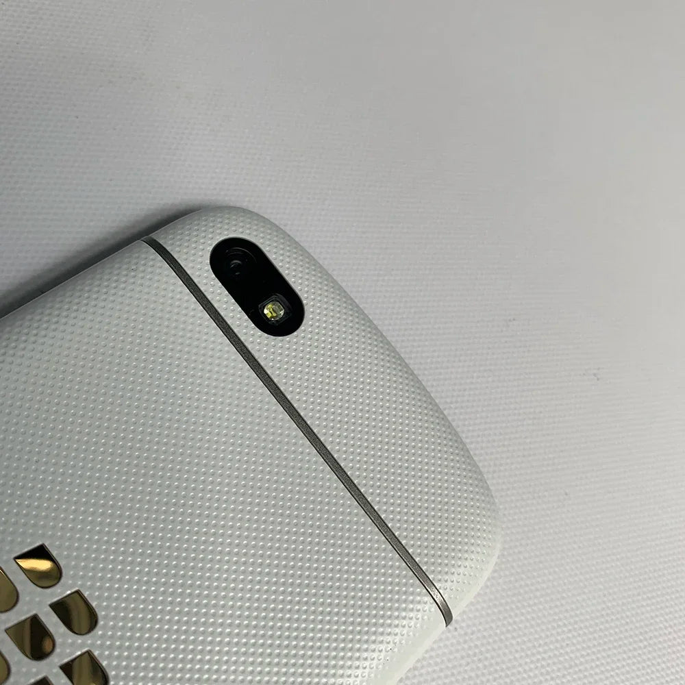 Original Blackberry Q10 4G Mobile Phone 3.1" 2GB RAM 16GB ROM 8MP English Arabic QWERTY Keyboard Dual Core q10 cellphone