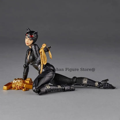 Amazing Yamaguchi Catwoman Selina Kyle Action Figure Kaiyodo Revoltech Figures Collection 15cm Comic The Cat Woman Model Toys